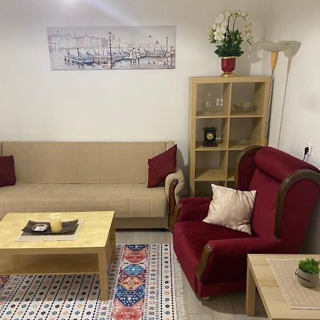 Dolce Apartman Podgorica Ngoại thất bức ảnh