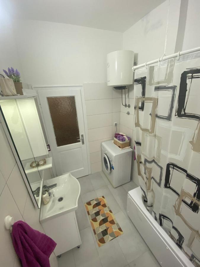 Dolce Apartman Podgorica Ngoại thất bức ảnh