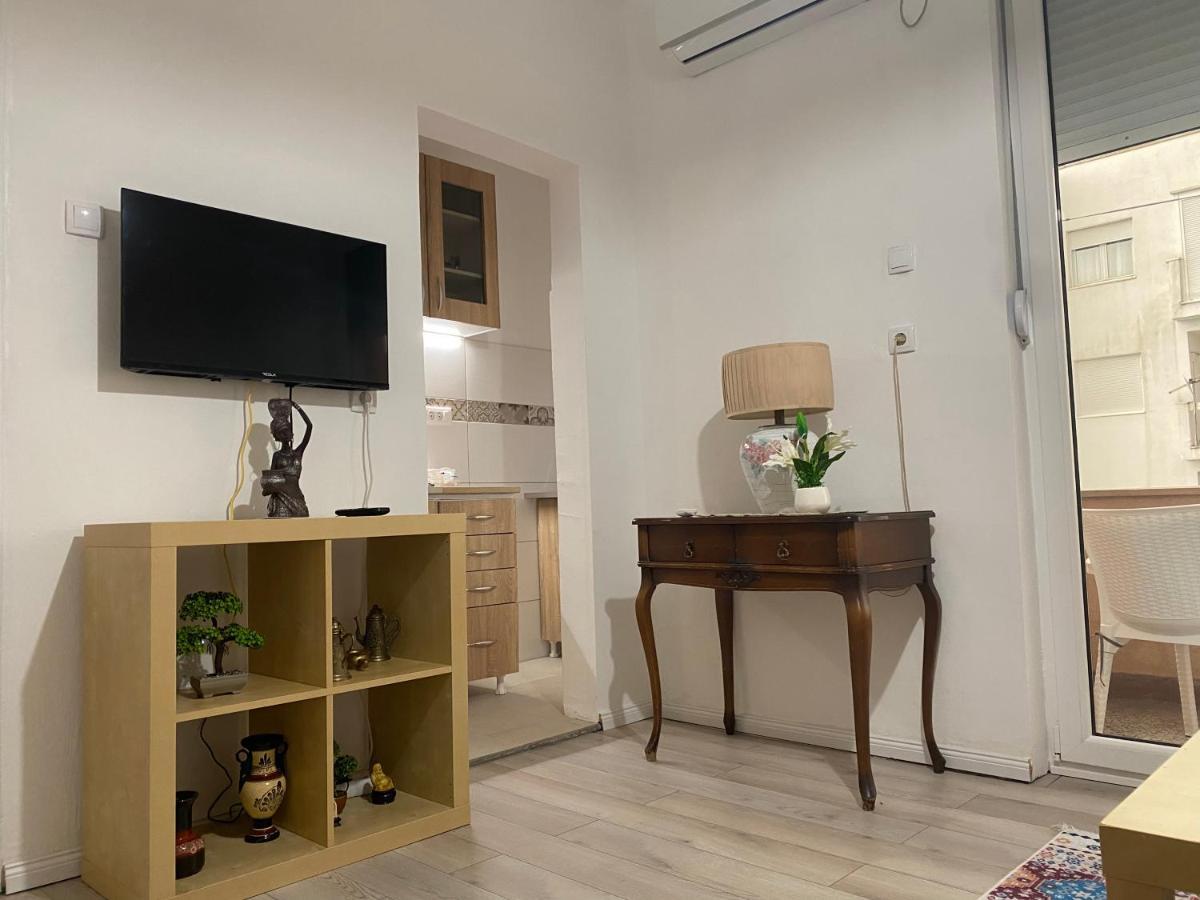 Dolce Apartman Podgorica Ngoại thất bức ảnh